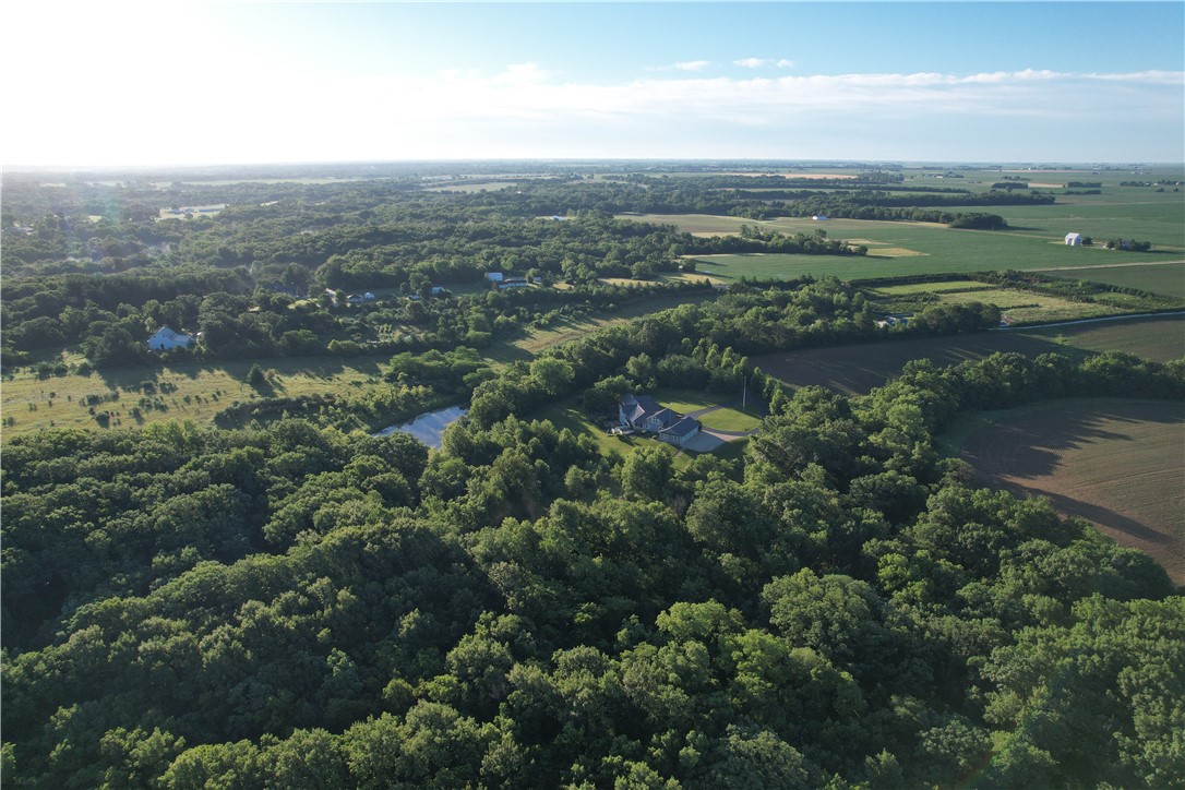 Mount Auburn Blacktop Decatur Il 62522 Decatur, IL 62522 - Photo 4 of 22 an aerial view of forest