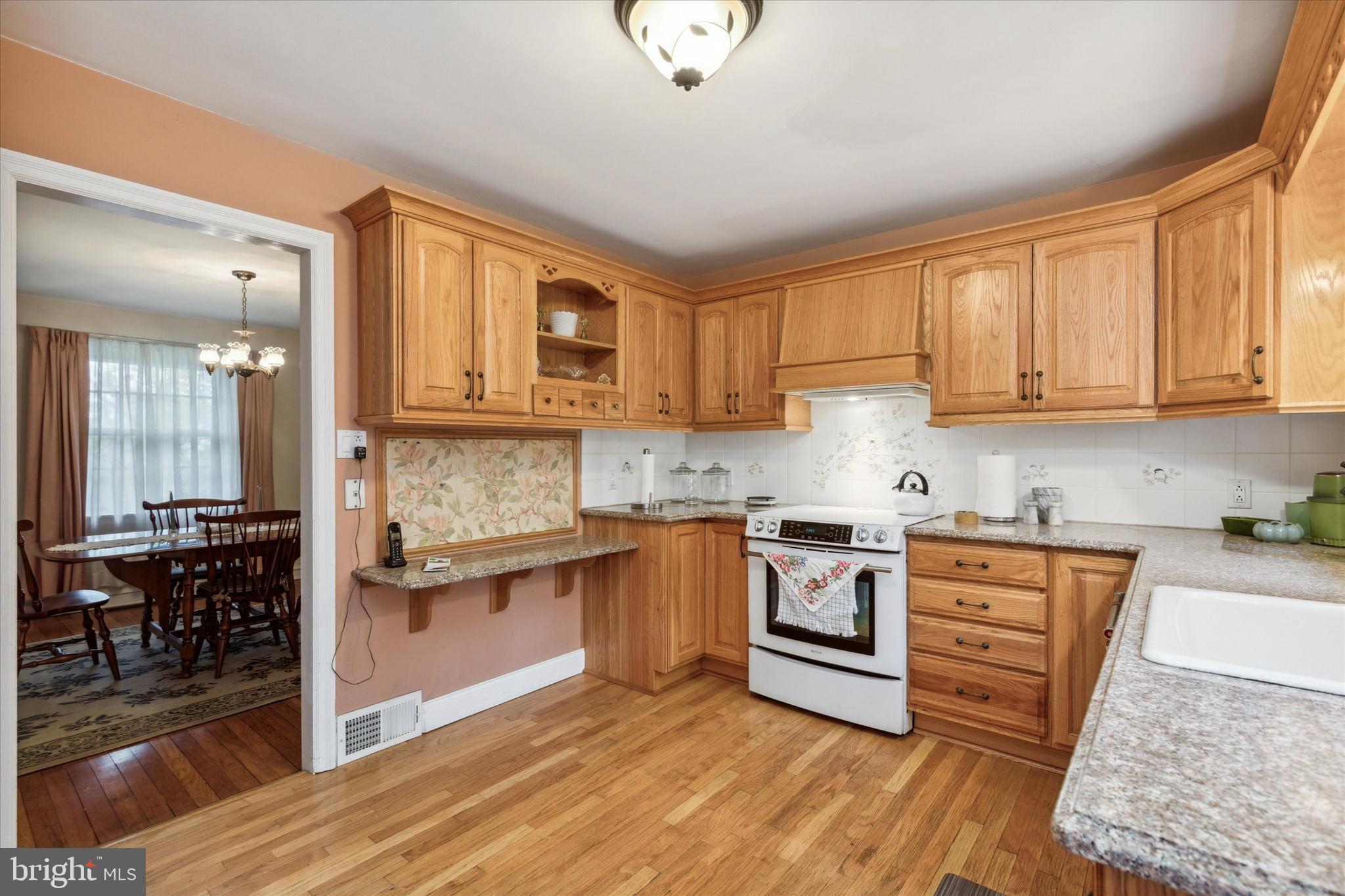 16 South Wakefield Road Norristown, PA 19403 - Photo 6 of 13 Gallery Image 6