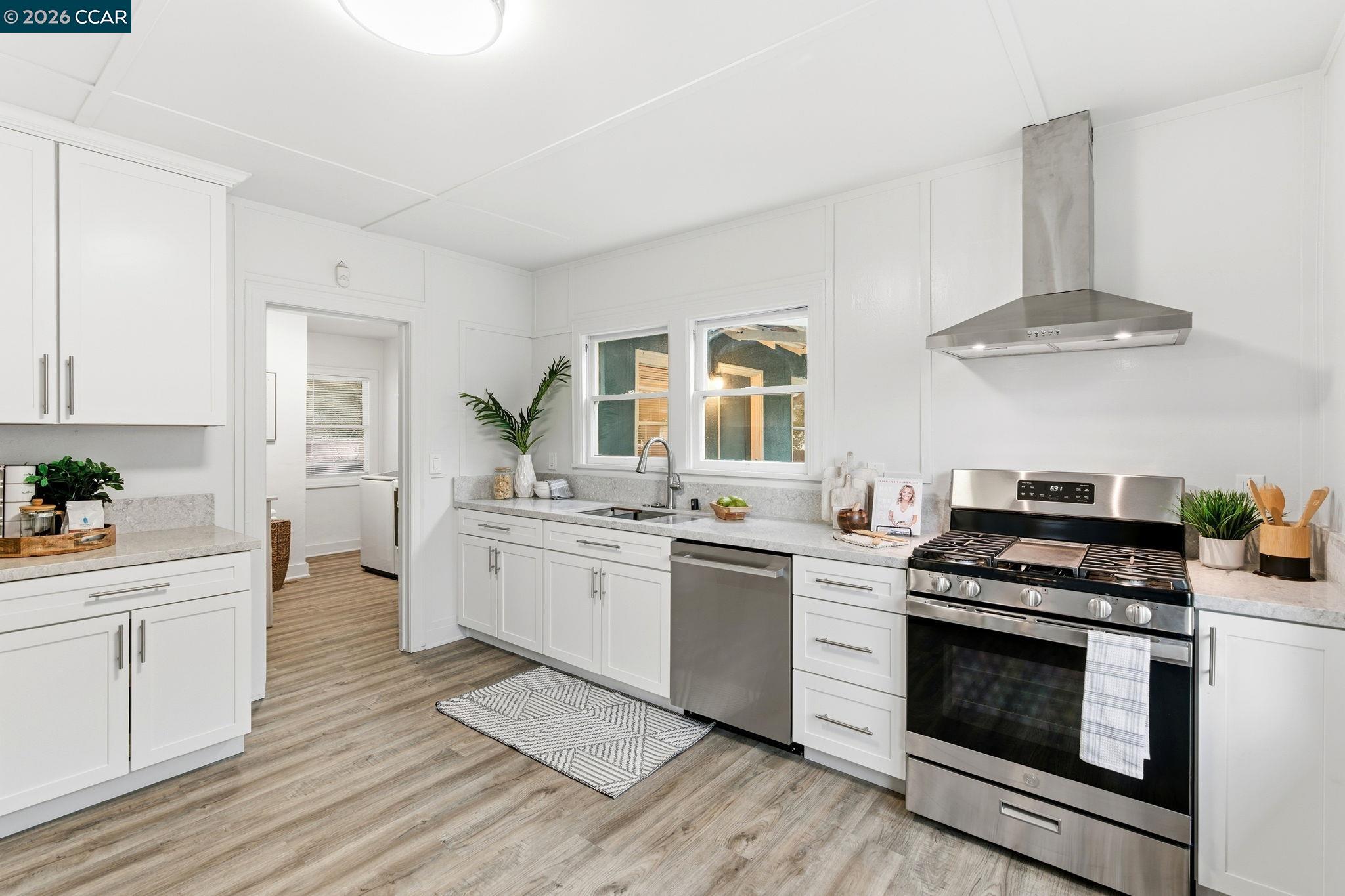 2142 Grant Street Concord, CA 94520 - Photo 12 of 42