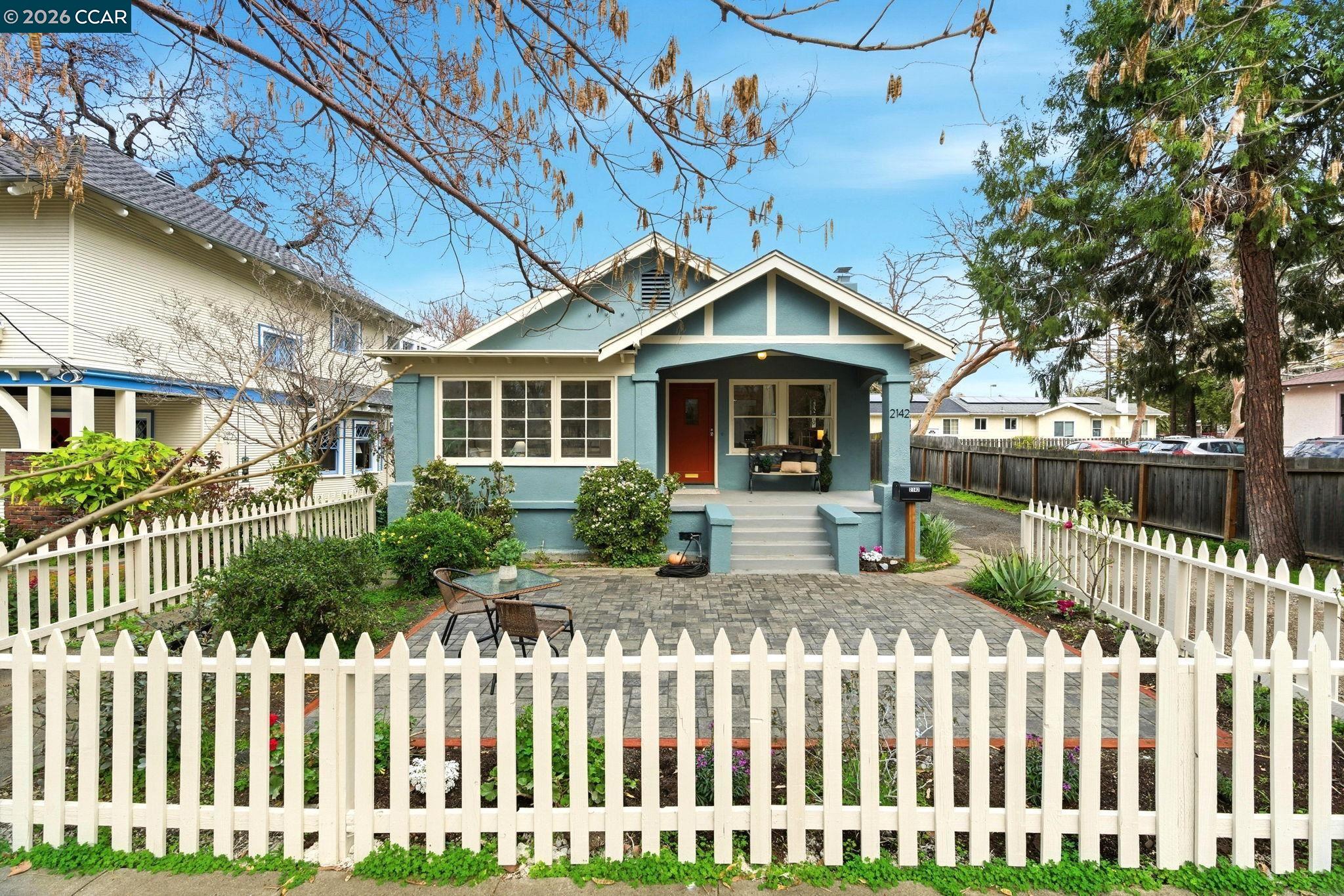 2142 Grant Street Concord, CA 94520 - Photo 2 of 42