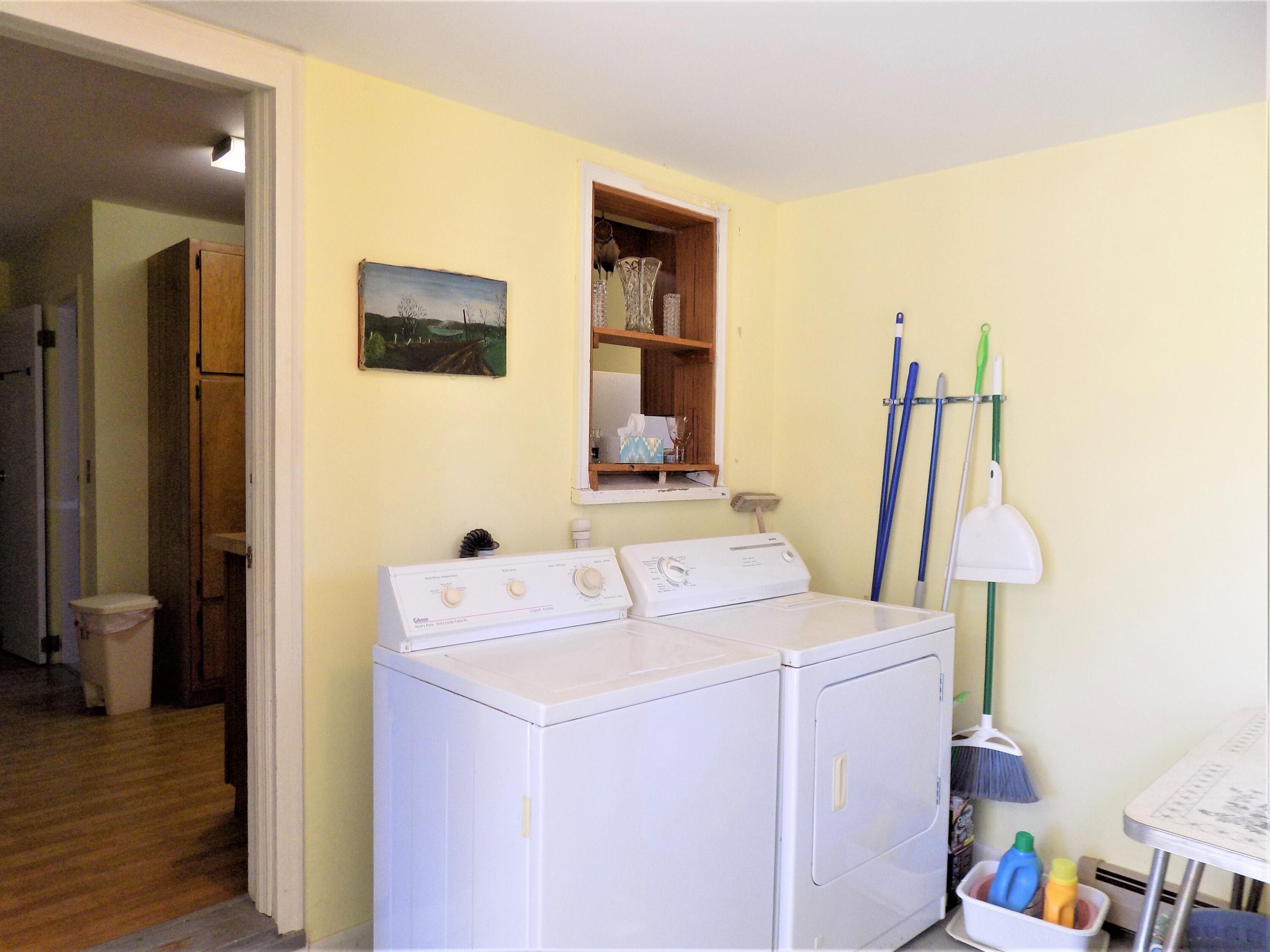 731 North Deer Isle Road Deer Isle, ME 04627 - Photo 26 of 44 Laundry room