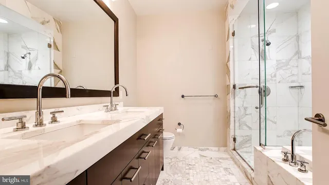 $719,000 | 1414 South Penn Square, Unit 21H, Philadelphia, PA 19102