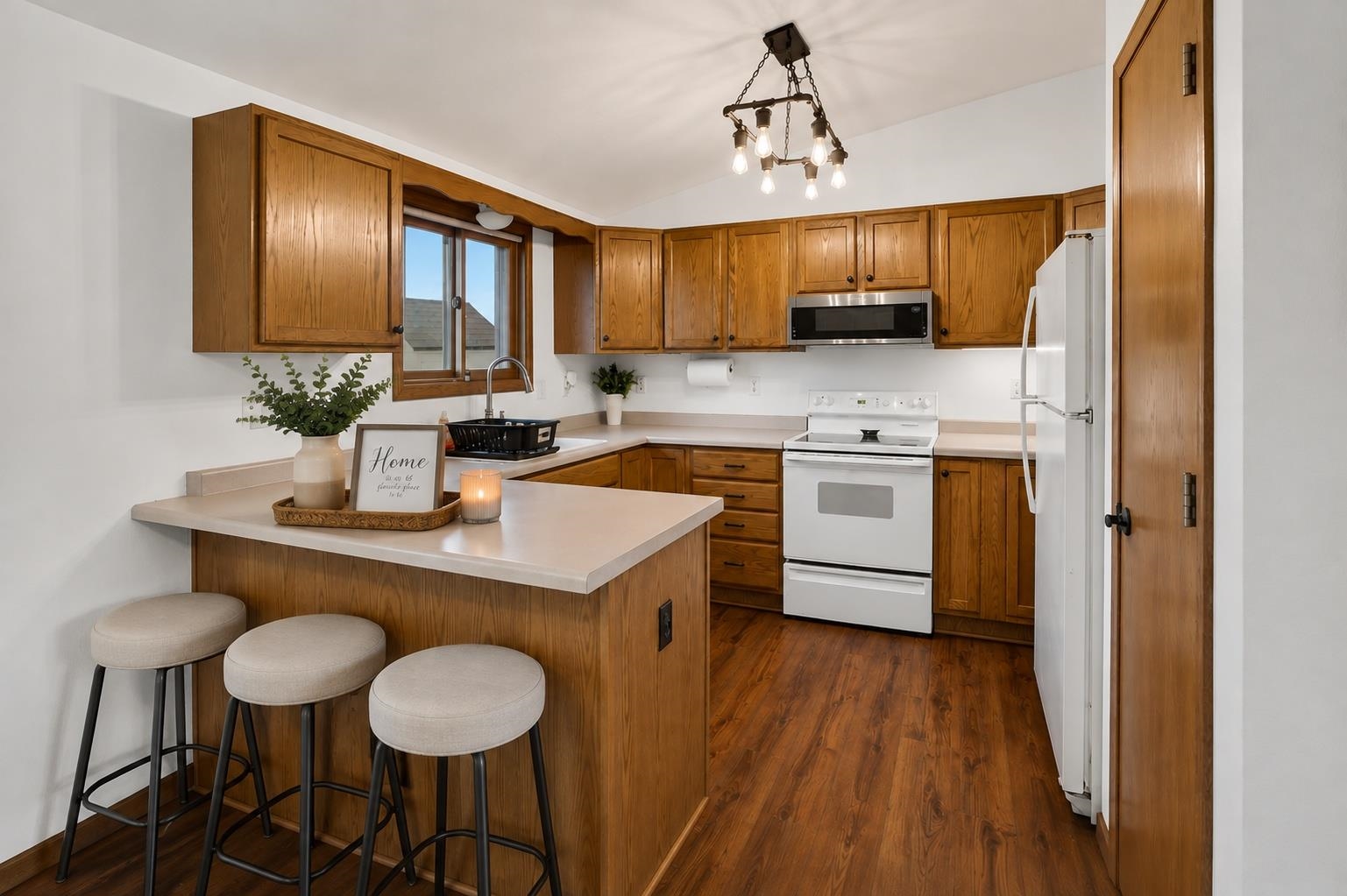 432 Kim Street Rio, WI 53960 - Photo 10 of 34 Gallery Image 10