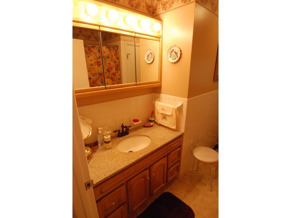 504 Montezuma Road Blountville, TN 37617 - Photo 12 of 24 UPDATED VANITY