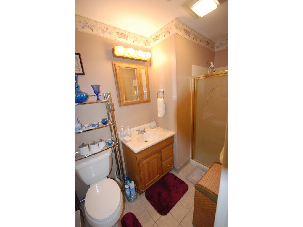 504 Montezuma Road Blountville, TN 37617 - Photo 16 of 24 MASTER BATH