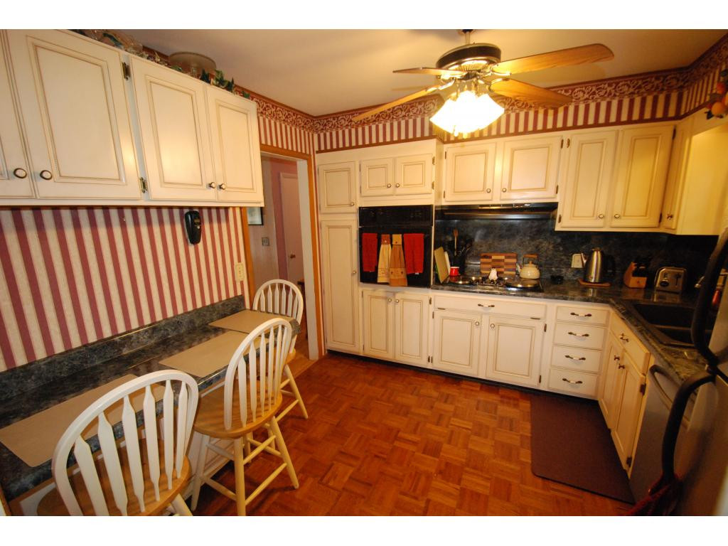 504 Montezuma Road Blountville, TN 37617 - Photo 8 of 24 Photo 8