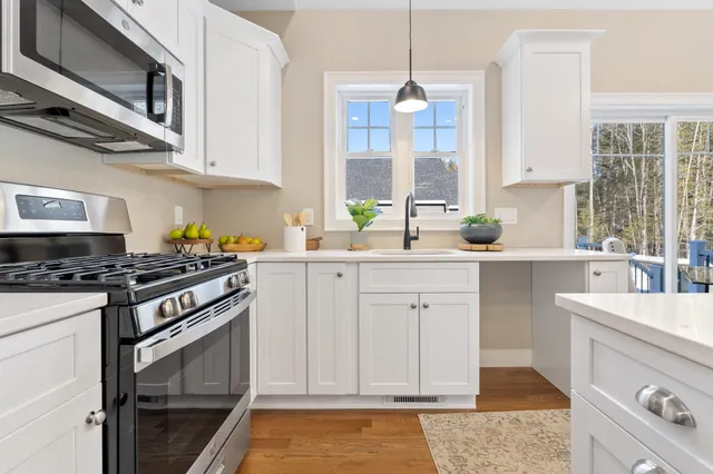 $535,000 | 1 B Debbie Lane, Amherst, NH 03031