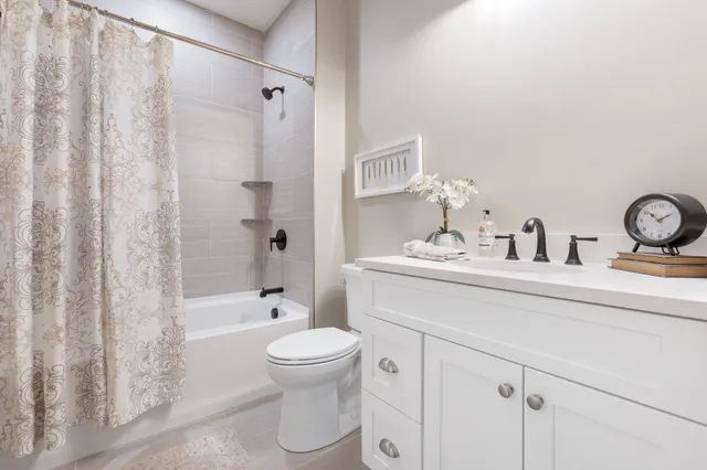 $535,000 | 1 B Debbie Lane, Amherst, NH 03031