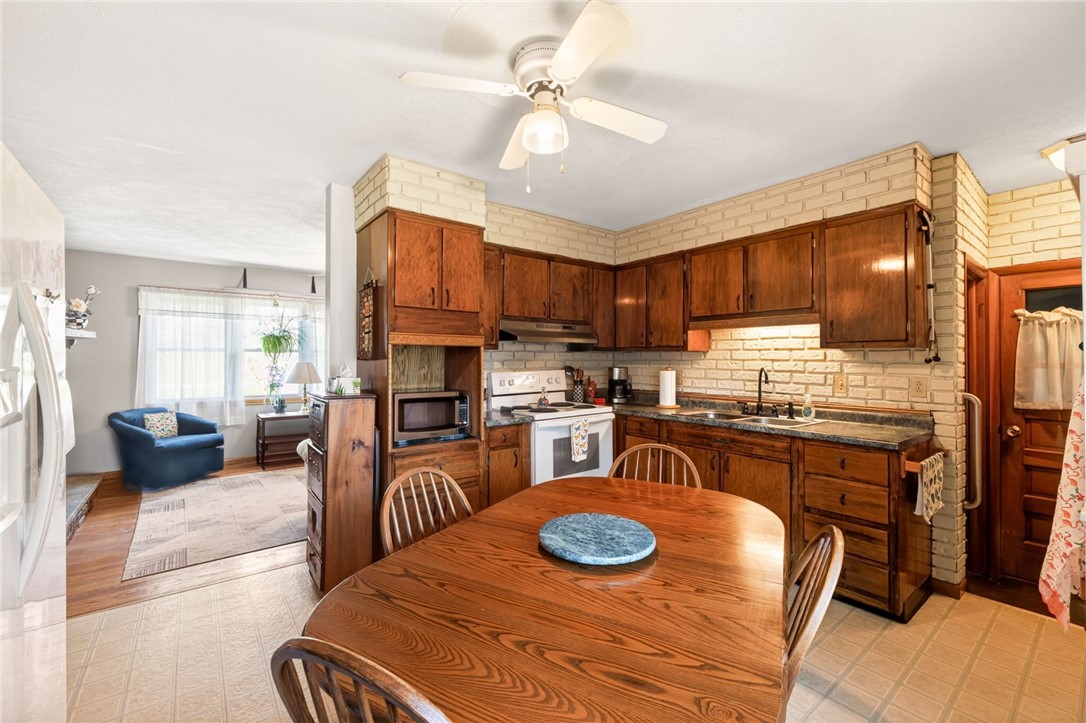 6214 Oakridge Road Owasco, NY 13021 - Photo 8 of 29 Eat In Kitchen