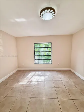 $1,950 | 10403 North Kendall Drive, Unit A209, Miami, FL 33176