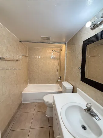 $1,950 | 10403 North Kendall Drive, Unit A209, Miami, FL 33176