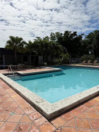 $1,950 | 10403 North Kendall Drive, Unit A209, Miami, FL 33176