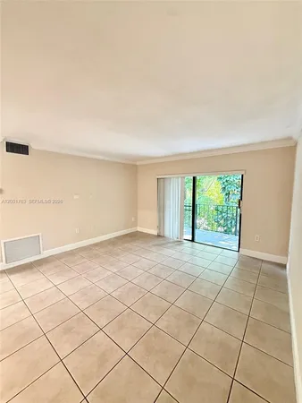$1,950 | 10403 North Kendall Drive, Unit A209, Miami, FL 33176
