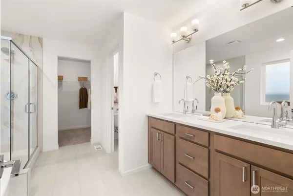 $749,950 | 3301 219th Avenue East, Lake Tapps, WA 98391