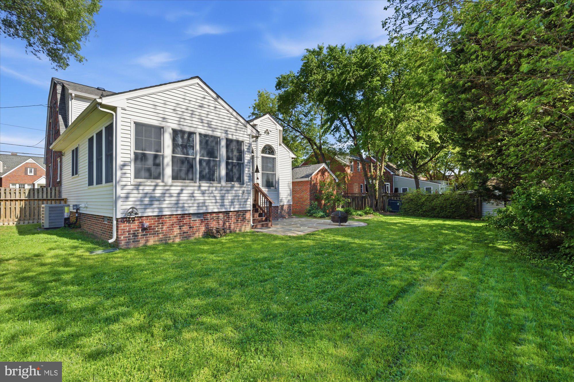 2434 Cameron Mills Road Alexandria, VA 22302 - Photo 44 of 51