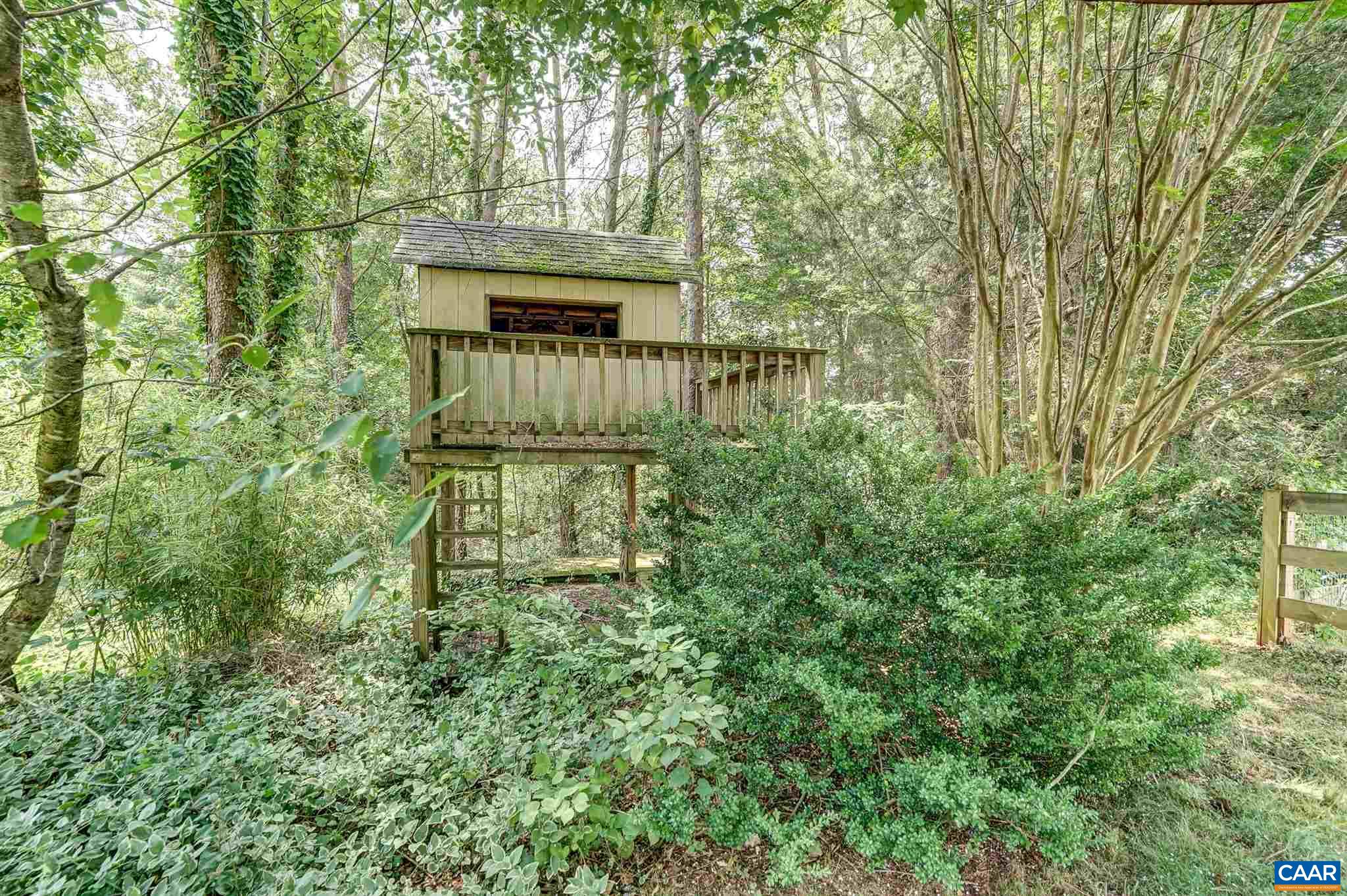 152 Spring Oaks Lane Ruckersville, VA 22968 - Photo 12 of 34 a garden view with a seating space