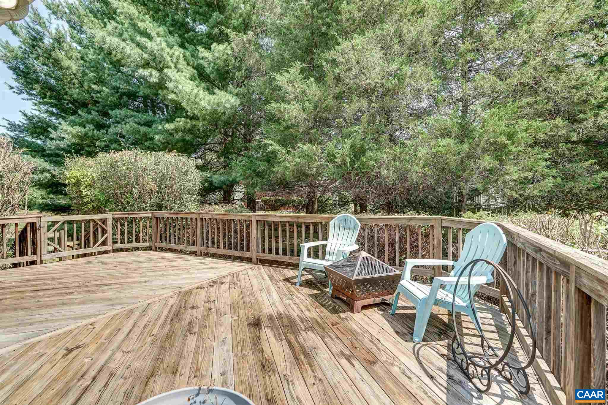 152 Spring Oaks Lane Ruckersville, VA 22968 - Photo 15 of 34 a view of balcony with wooden floor and fence