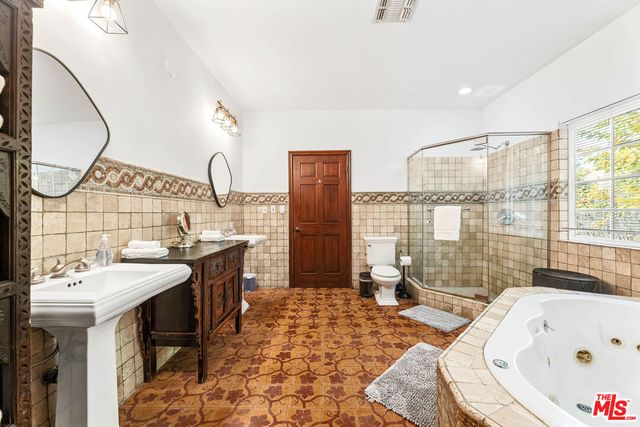 $15,500 | 12109 Maxwellton Road, Studio City, CA 91604