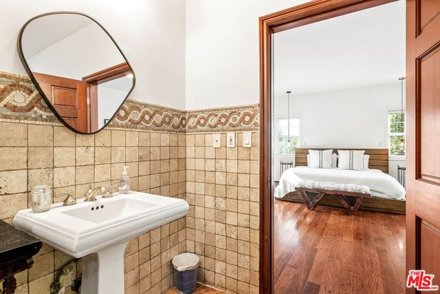 $15,500 | 12109 Maxwellton Road, Studio City, CA 91604