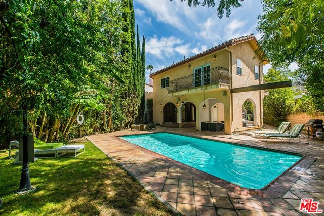 $15,500 | 12109 Maxwellton Road, Studio City, CA 91604