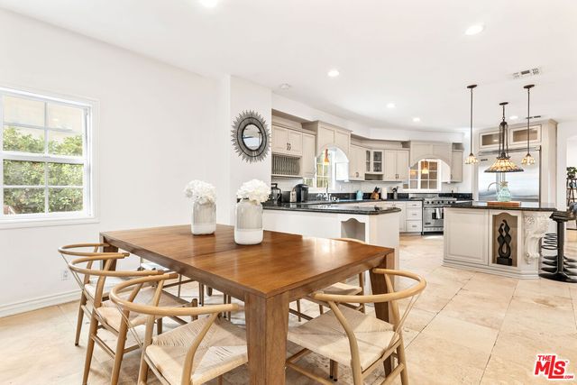 $15,500 | 12109 Maxwellton Road, Studio City, CA 91604