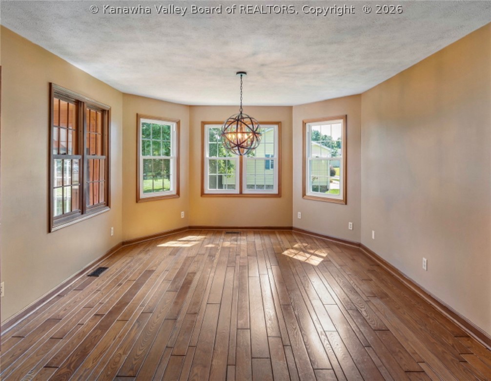 6 Hampton Road Winfield, WV 25213 - Photo 4 of 25 Gallery Image 4