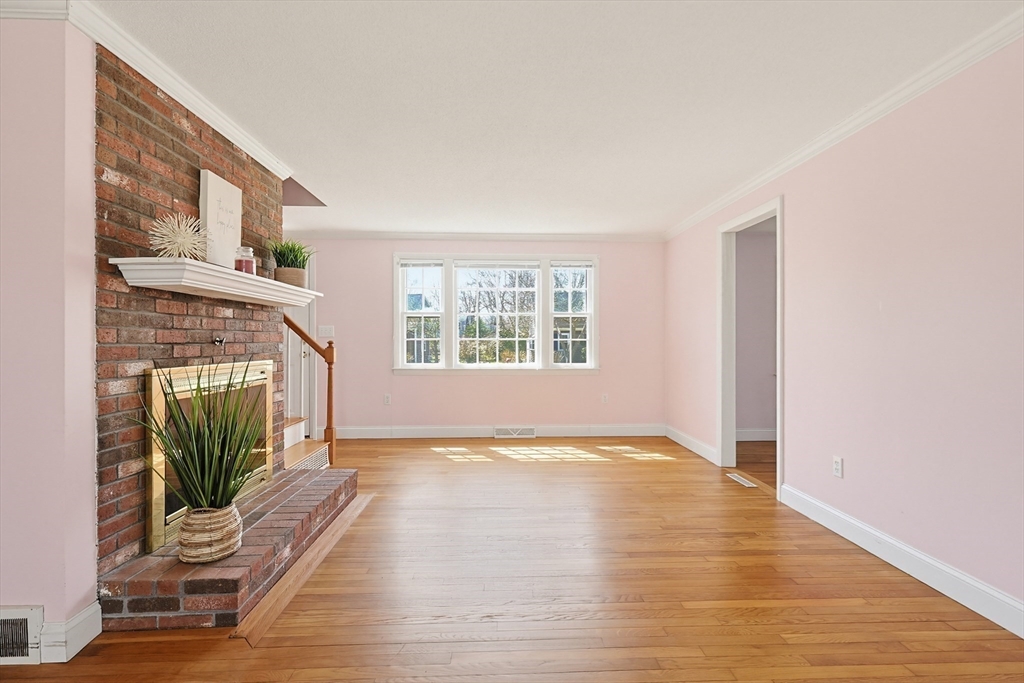 7 Cooper Road Falmouth, MA 02536 - Photo 14 of 36 Gallery Image 14