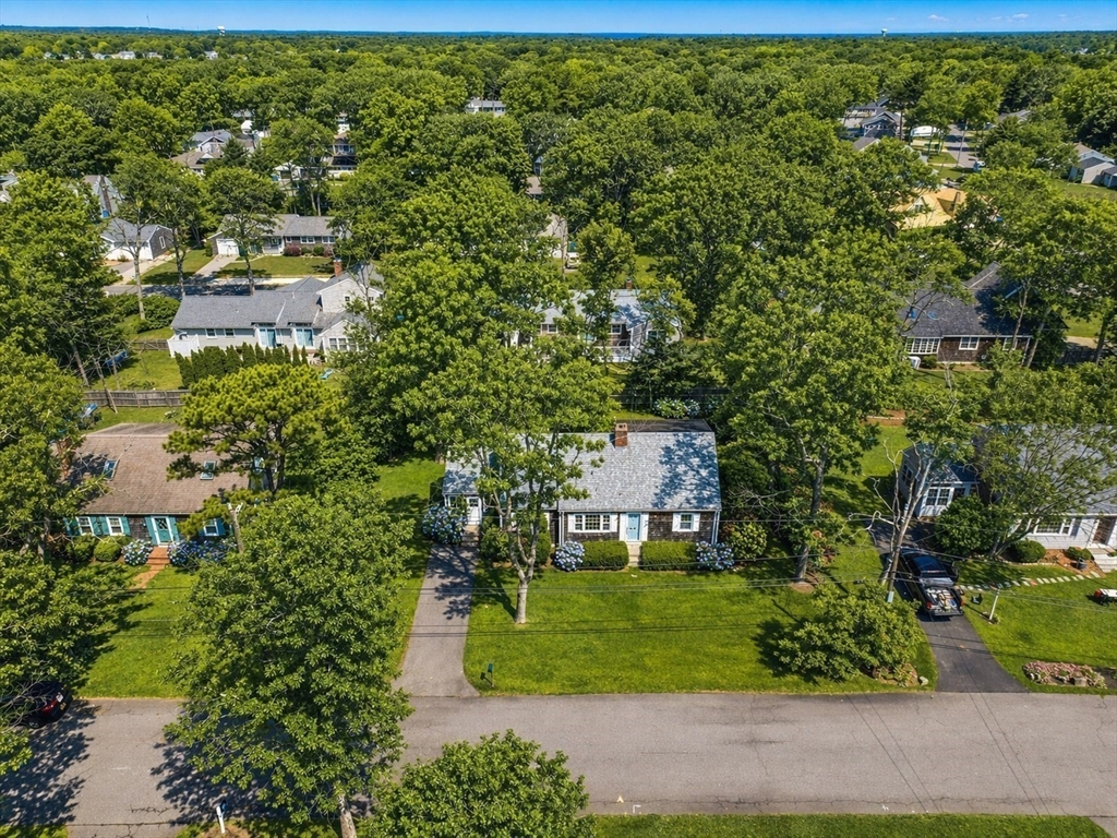 7 Cooper Road Falmouth, MA 02536 - Photo 3 of 36 Gallery Image 3