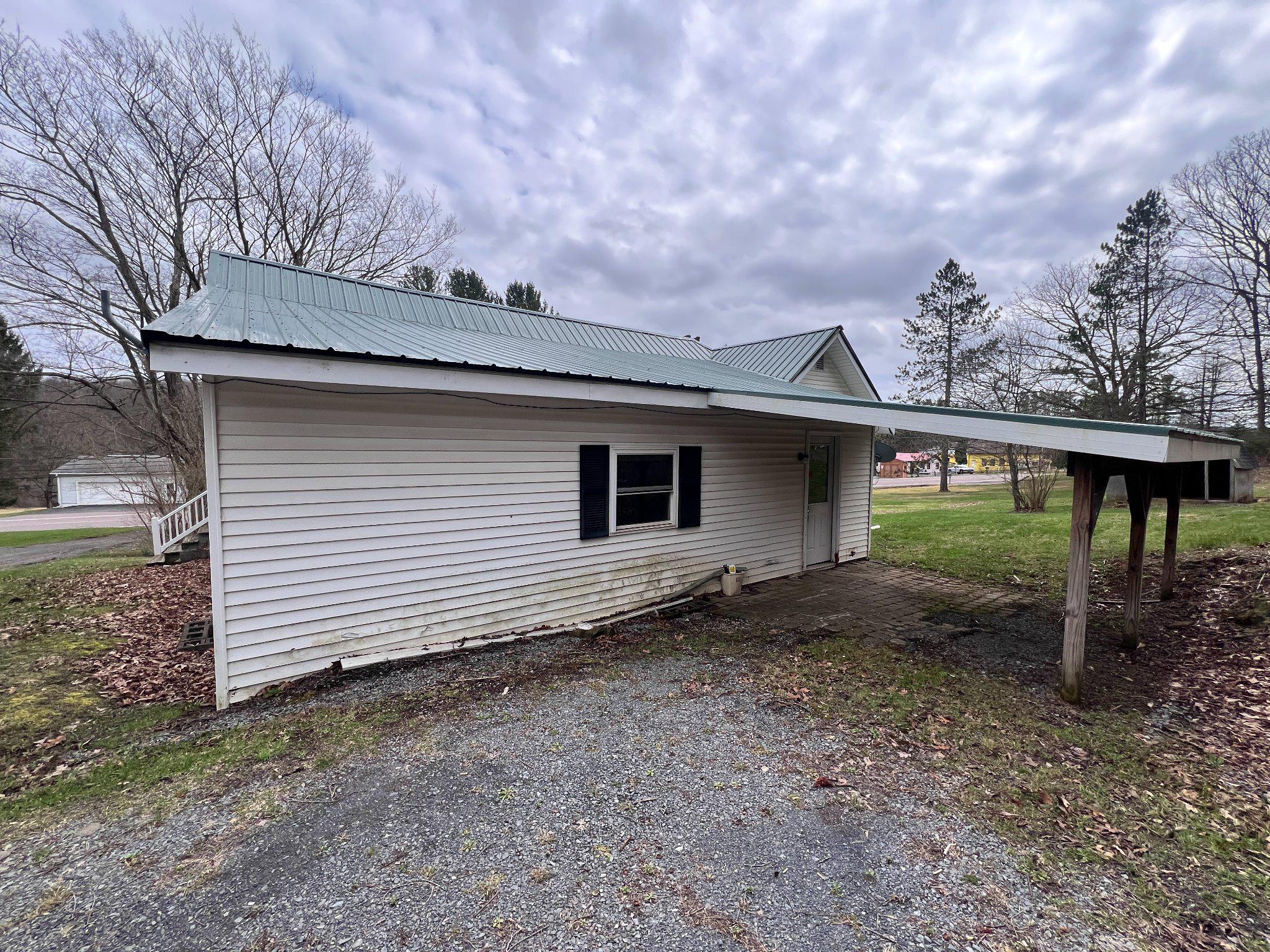 5151 Hutton Road Oakland, MD 21550 - Photo 16 of 28 Rear - Carport/Patio area.