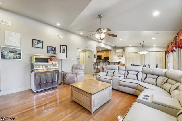 $1,125,000 | 17 Cliff Street, Verona, NJ 07044