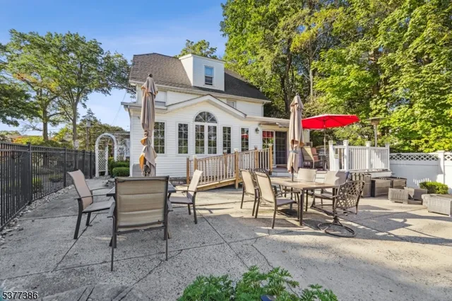 $1,125,000 | 17 Cliff Street, Verona, NJ 07044