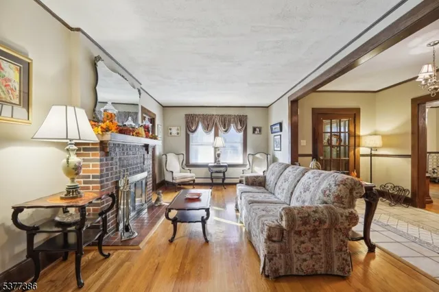 $1,125,000 | 17 Cliff Street, Verona, NJ 07044