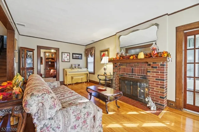 $1,125,000 | 17 Cliff Street, Verona, NJ 07044