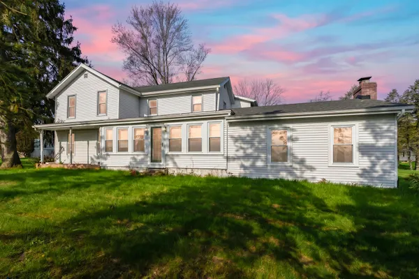 $460,000 | 58380 North County Road 365, Lawrence, MI 49064