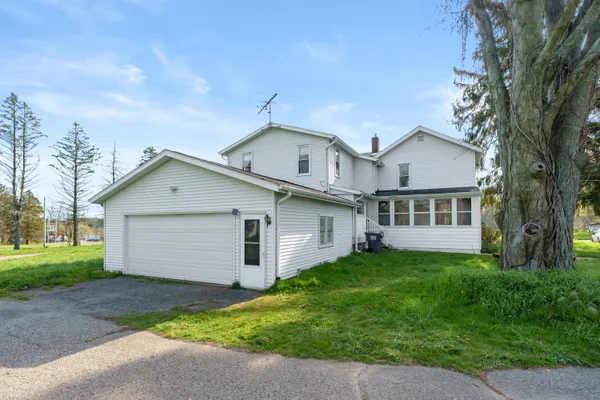 $460,000 | 58380 North County Road 365, Lawrence, MI 49064