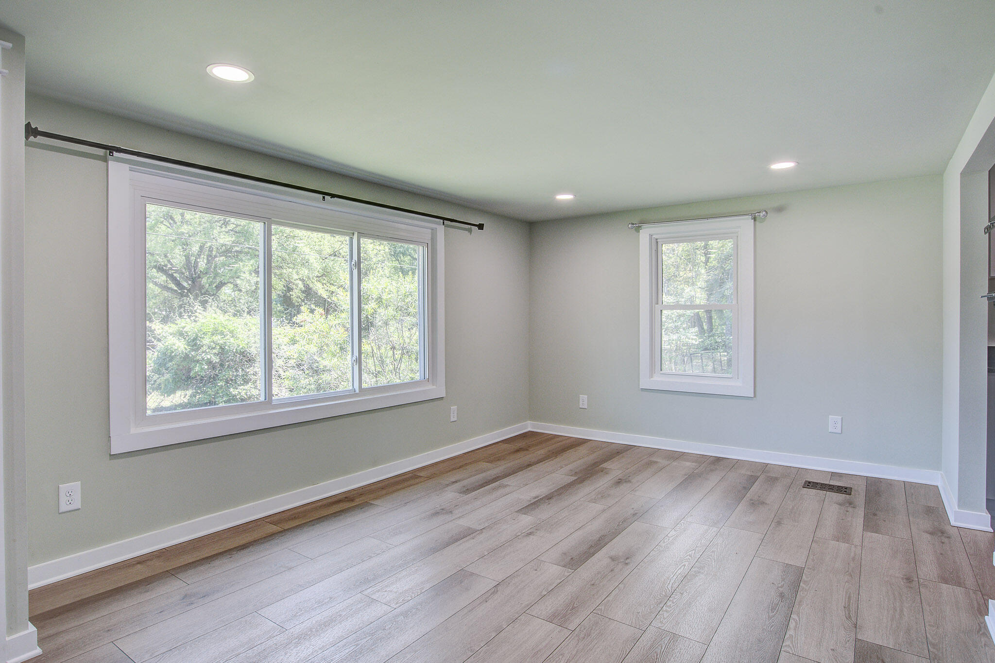 200 State Rd S-8-384 Goose Creek, SC 29445 - Photo 6 of 21