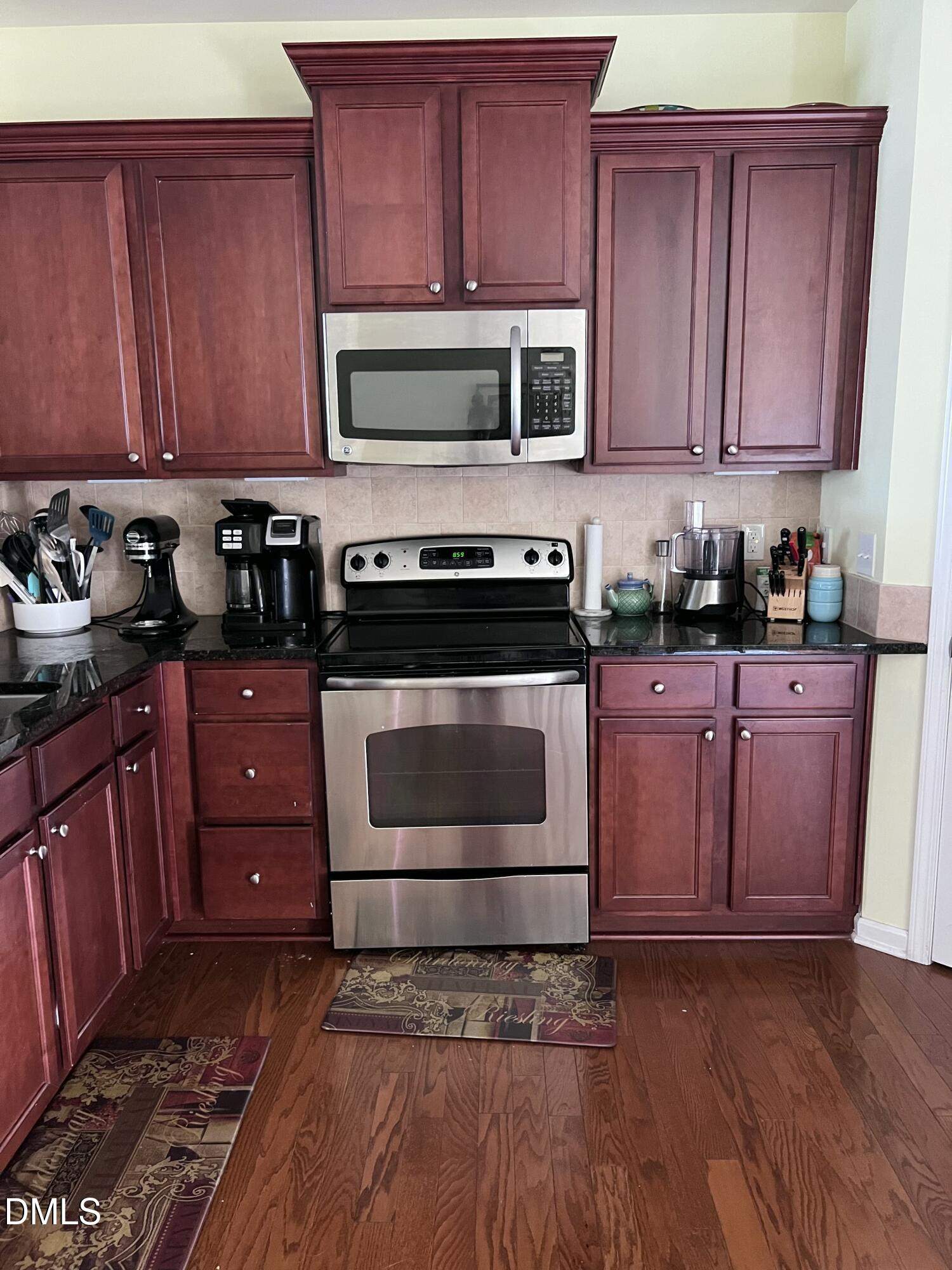 1331 Still Monument Way Raleigh, NC 27603 - Photo 8 of 37 Kitchen