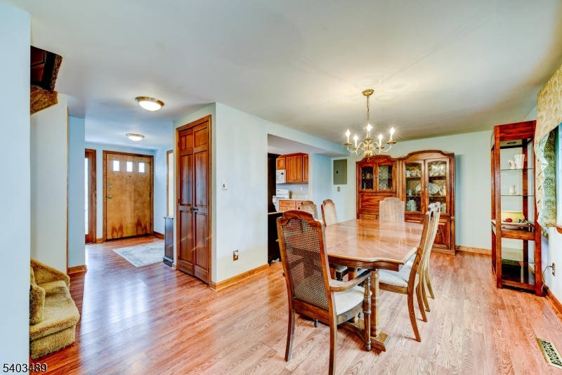 113 Berwick Street Raritan, NJ 08869 - Photo 11 of 26