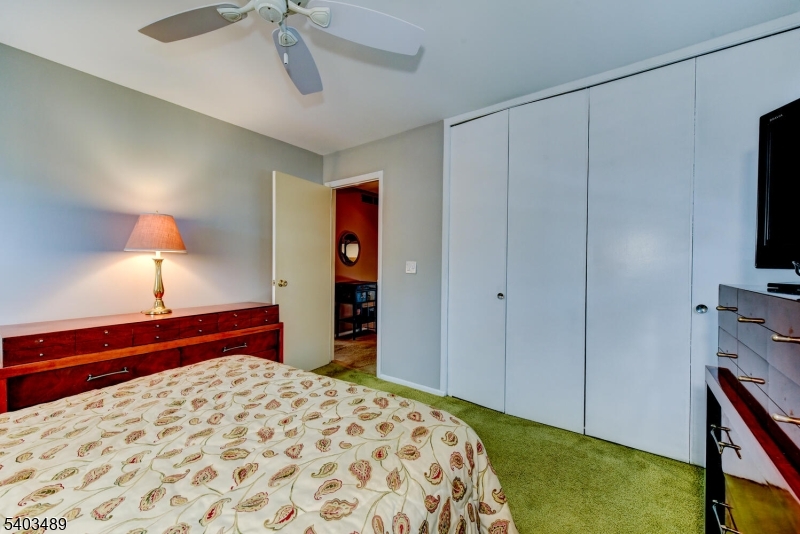 113 Berwick Street Raritan, NJ 08869 - Photo 18 of 26