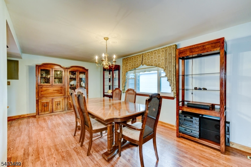 113 Berwick Street Raritan, NJ 08869 - Photo 10 of 26