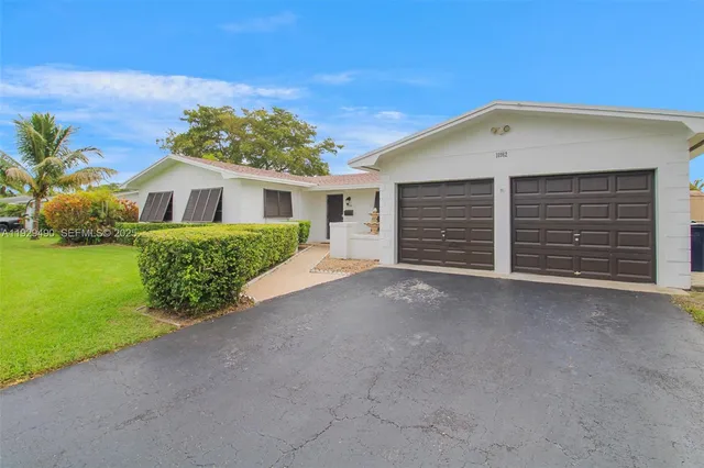 $4,000 | 10962 Southwest 117th Street, Miami, FL 33176
