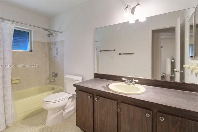 $4,000 | 10962 Southwest 117th Street, Miami, FL 33176