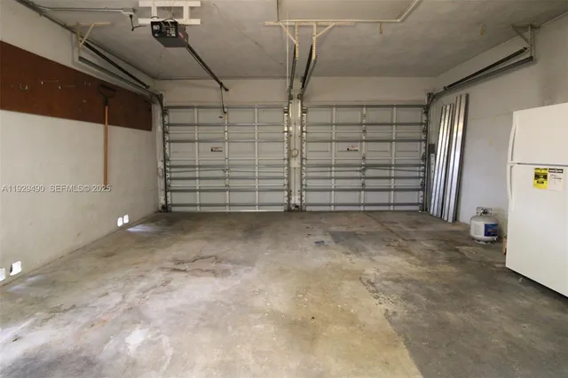 $4,000 | 10962 Southwest 117th Street, Miami, FL 33176