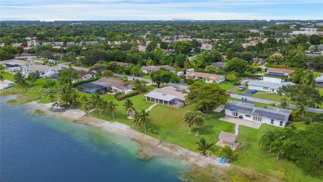 $4,000 | 10962 Southwest 117th Street, Miami, FL 33176