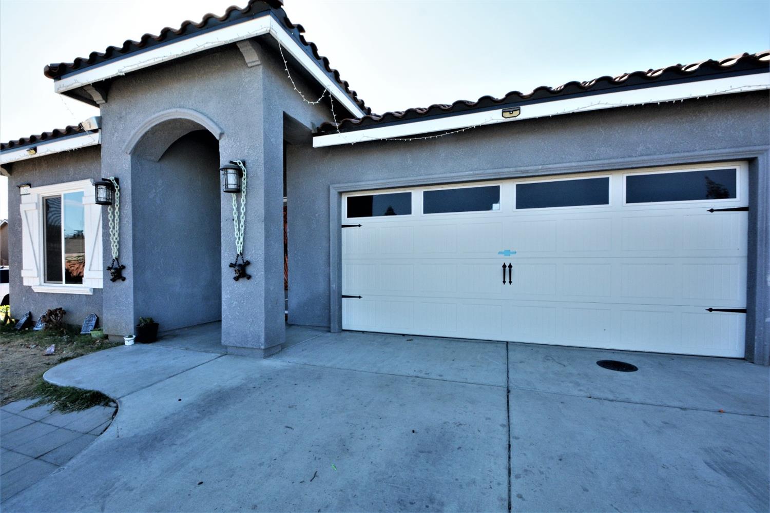 758 Merced Street Madera, CA 93638 - Photo 2 of 27 Gallery Image 2