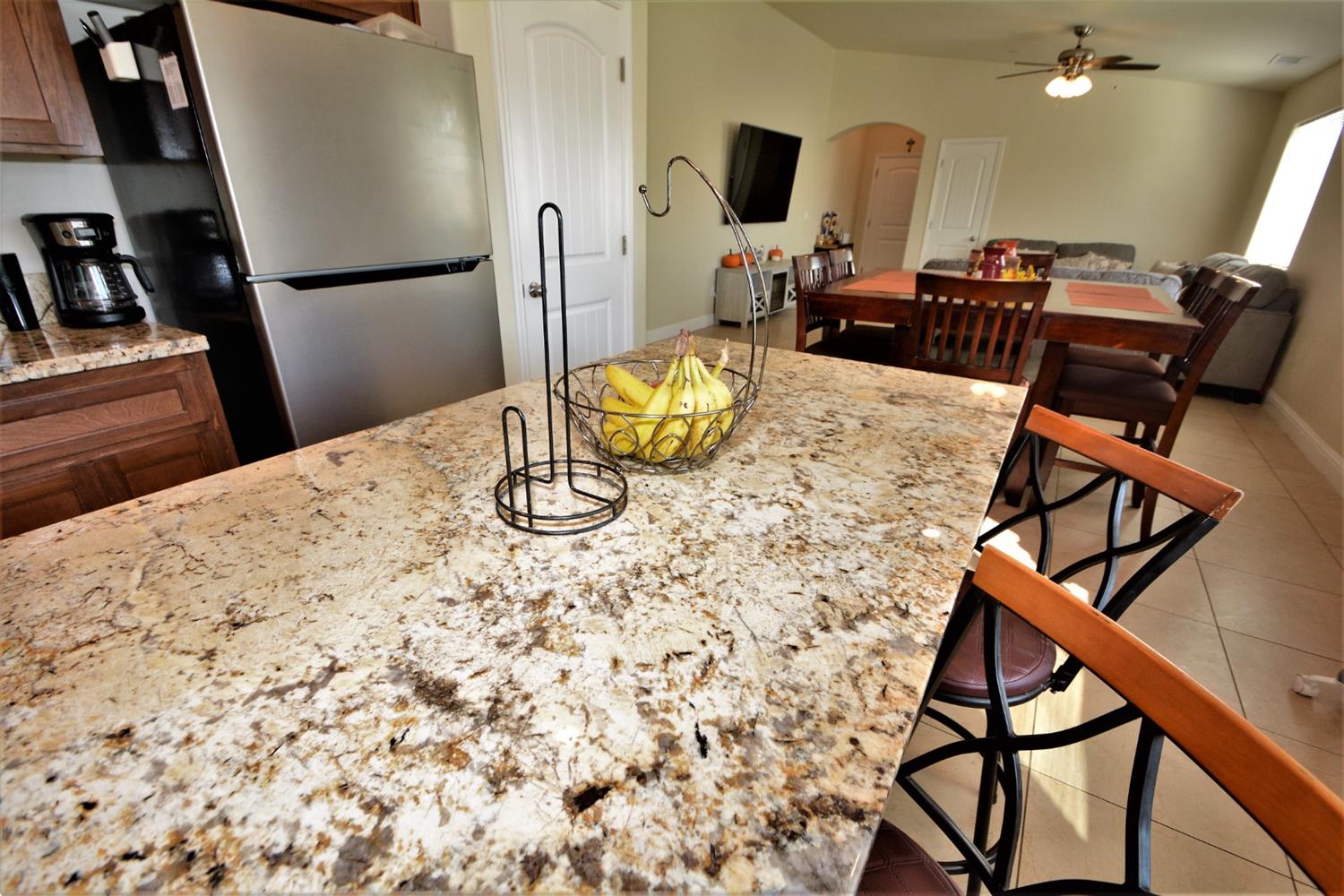 758 Merced Street Madera, CA 93638 - Photo 14 of 27 Gallery Image 14