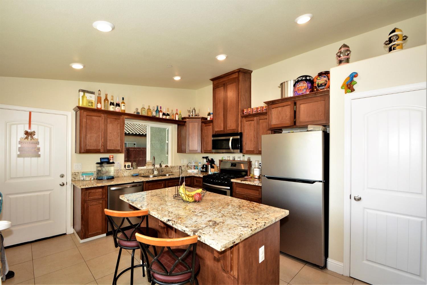 758 Merced Street Madera, CA 93638 - Photo 17 of 27 Gallery Image 17