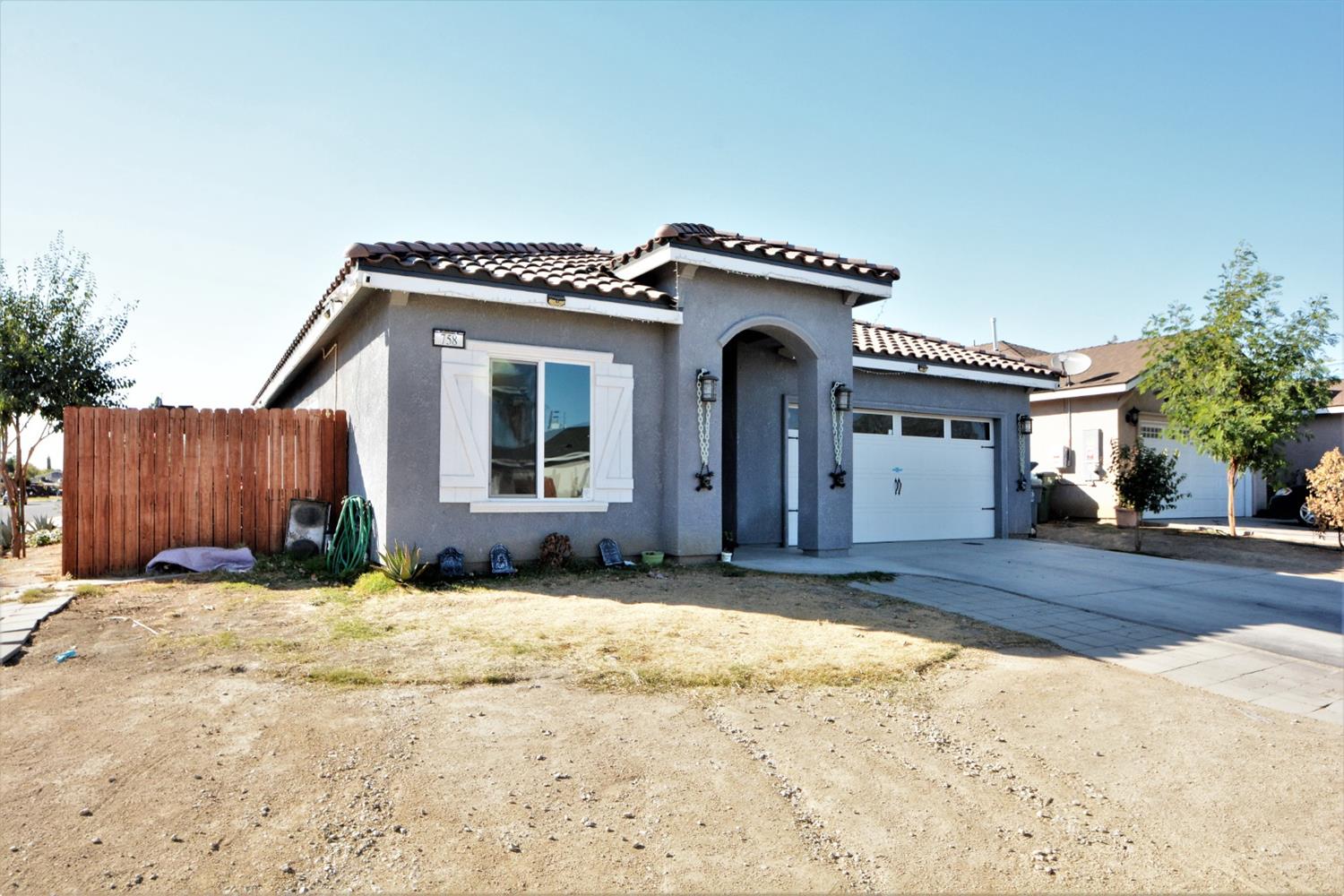 758 Merced Street Madera, CA 93638 - Photo 3 of 27 Gallery Image 3