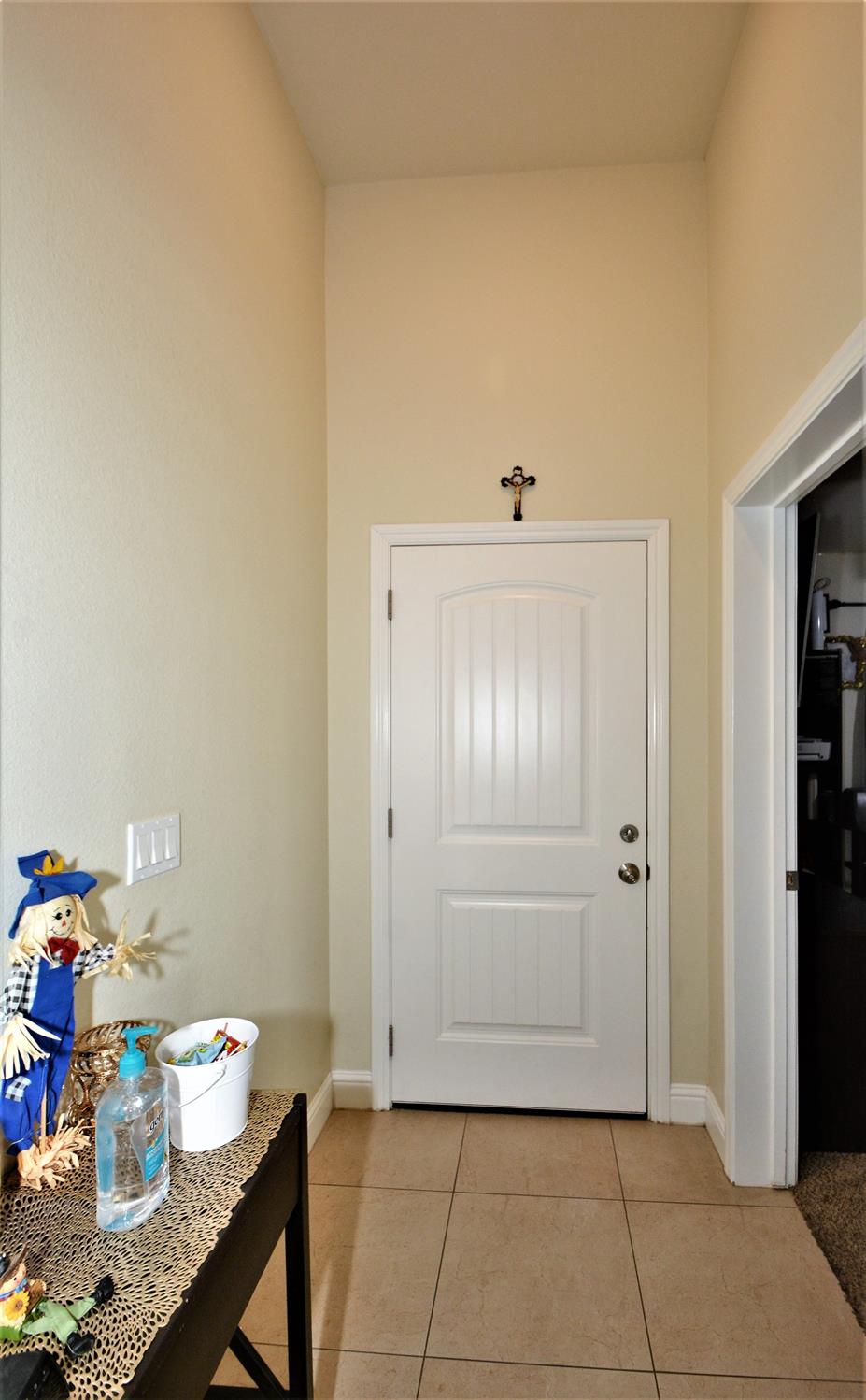 758 Merced Street Madera, CA 93638 - Photo 5 of 27 Gallery Image 5