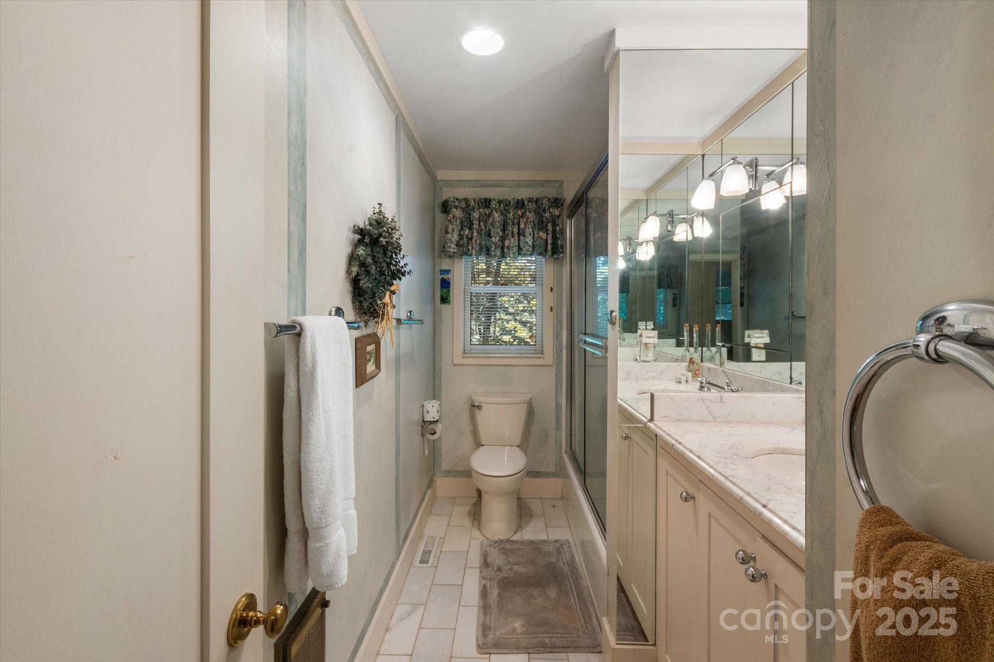44 Orchard Mountain Road Saluda, NC 28773 - Photo 11 of 46 Gallery Image 11
